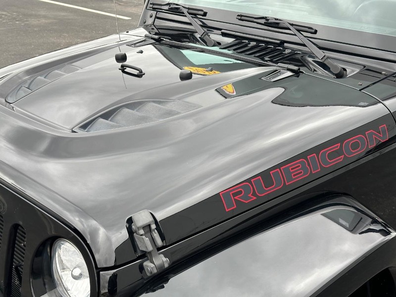 2015 Jeep Wrangler Unlimited Rubicon Hard Rock photo