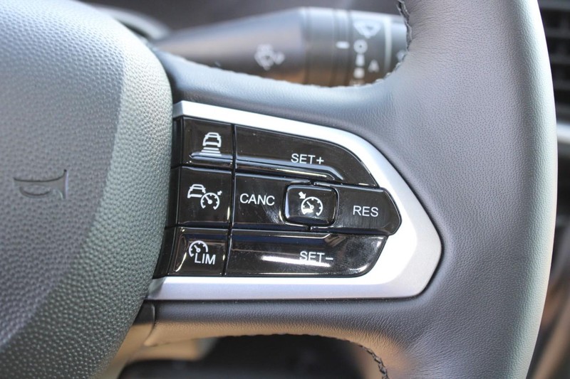 Ram ProMaster Cargo Van Vehicle Full-screen Gallery Image 21