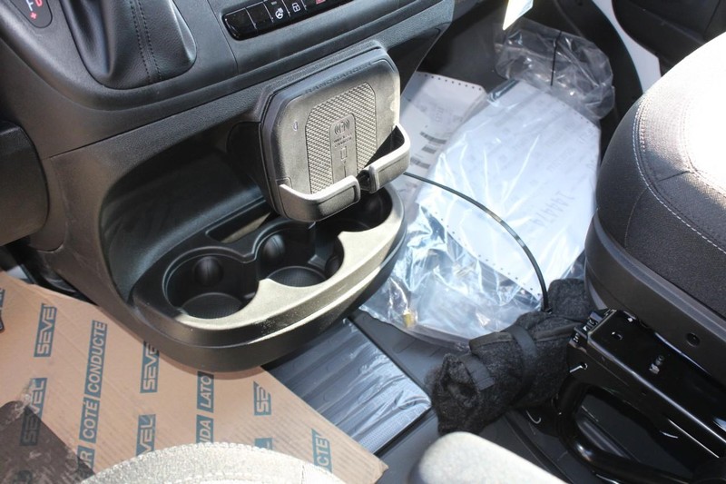 Ram ProMaster Cargo Van Vehicle Full-screen Gallery Image 26