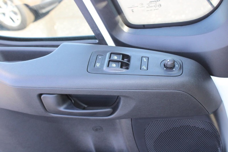 Ram ProMaster Cargo Van Vehicle Full-screen Gallery Image 30