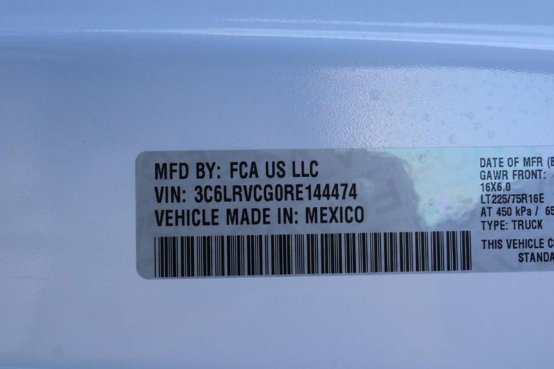 Ram ProMaster Cargo Van Vehicle Full-screen Gallery Image 32