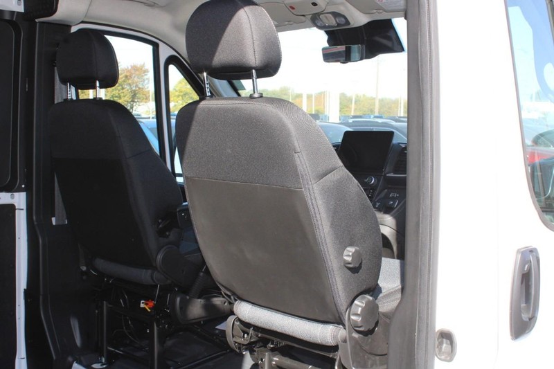 Ram ProMaster Cargo Van Vehicle Full-screen Gallery Image 11