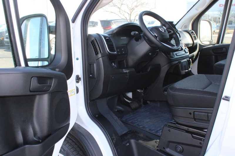 Ram ProMaster Cargo Van Vehicle Full-screen Gallery Image 18
