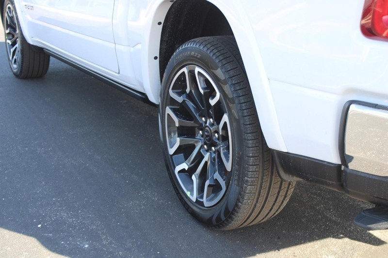 Ram 1500 Vehicle Full-screen Gallery Image 6