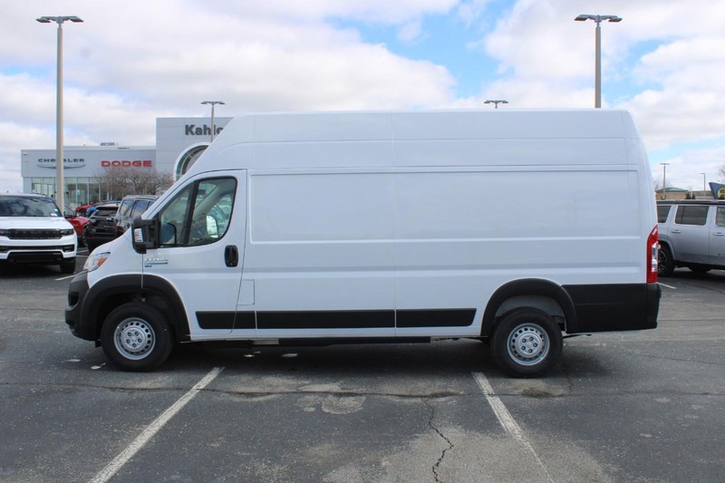 Ram ProMaster Cargo Van EV Vehicle Full-screen Gallery Image 8