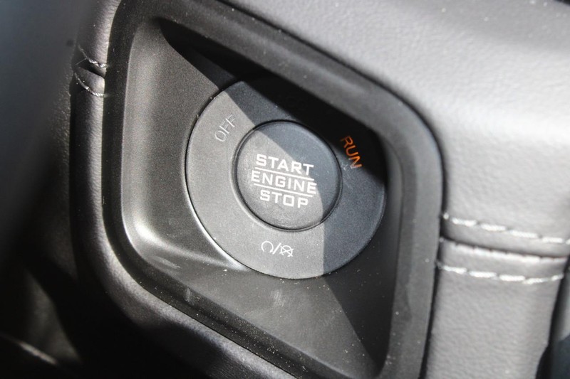 Jeep Wrangler Vehicle Full-screen Gallery Image 23