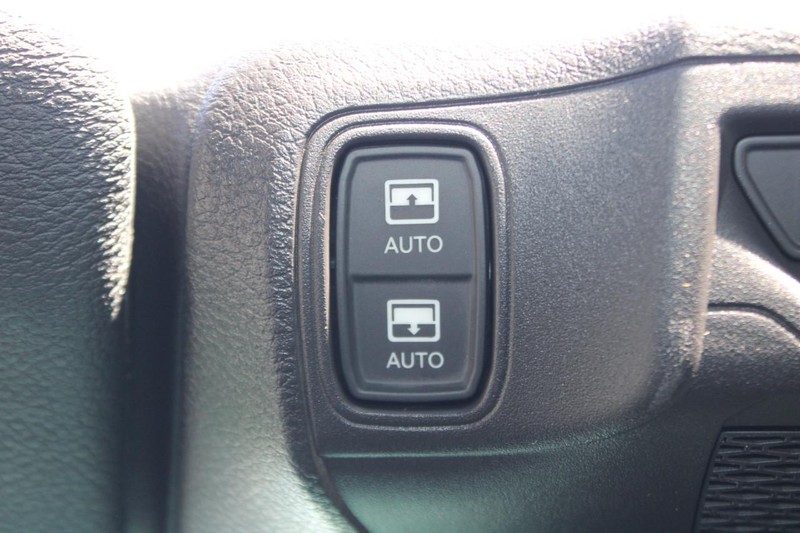 Jeep Wrangler Vehicle Full-screen Gallery Image 25