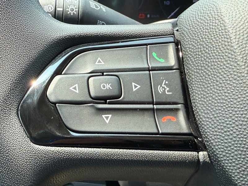 Ram ProMaster Cargo Van Vehicle Full-screen Gallery Image 18