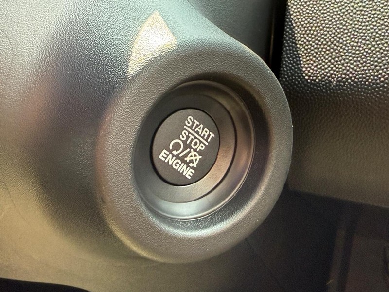 Ram ProMaster Cargo Van Vehicle Full-screen Gallery Image 20