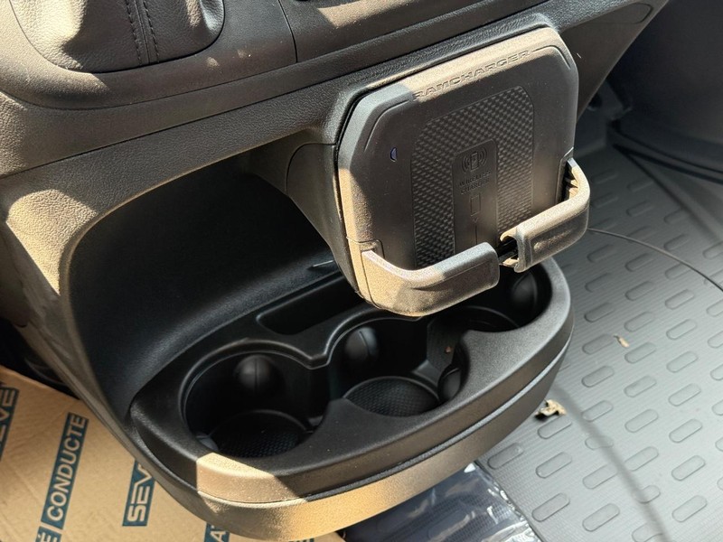 Ram ProMaster Cargo Van Vehicle Full-screen Gallery Image 25