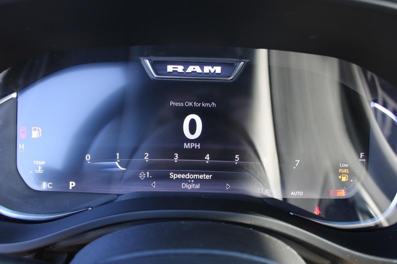 Ram 1500 Vehicle Full-screen Gallery Image 27