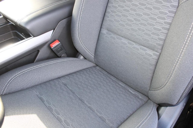 Ram 1500 Vehicle Full-screen Gallery Image 29