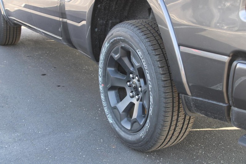 Ram 1500 Vehicle Full-screen Gallery Image 6