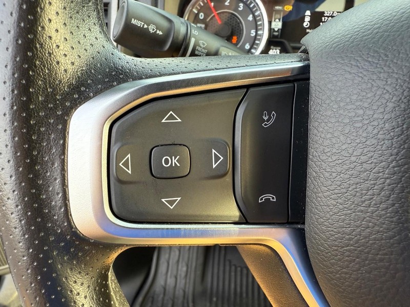 Ram 1500 Vehicle Full-screen Gallery Image 19
