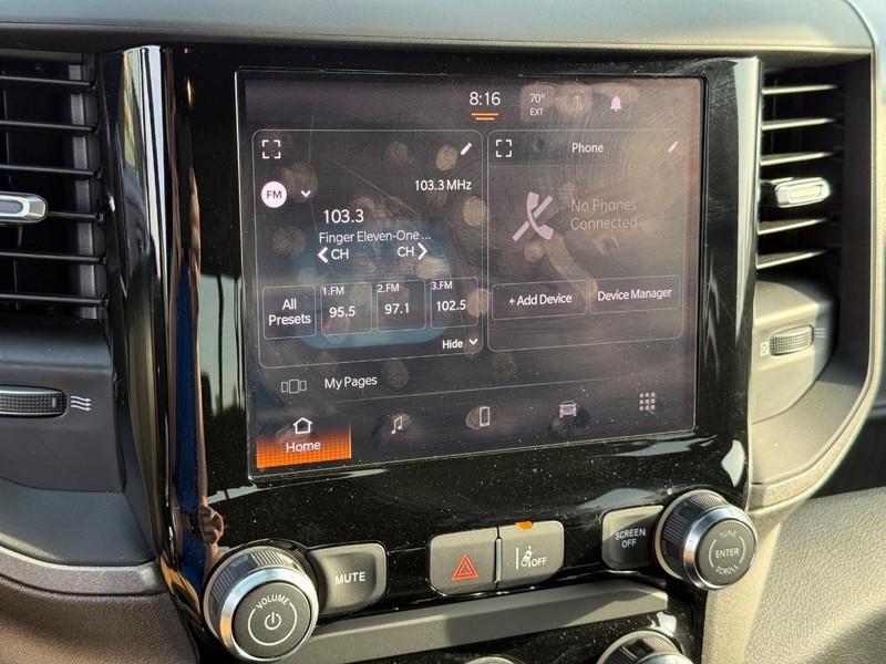 Ram 1500 Vehicle Full-screen Gallery Image 22