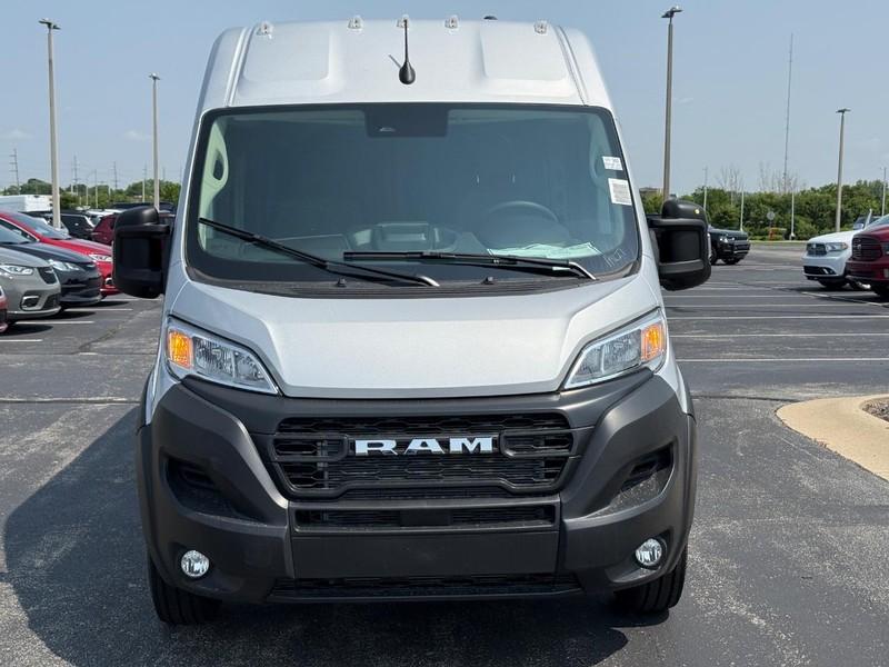 Ram ProMaster Cargo Van Vehicle Full-screen Gallery Image 10