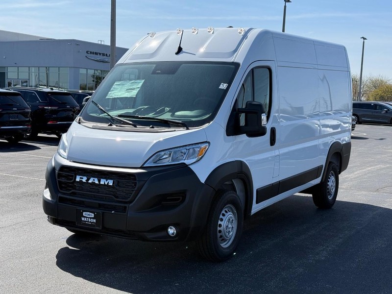 Ram ProMaster Cargo Van Vehicle Full-screen Gallery Image 8