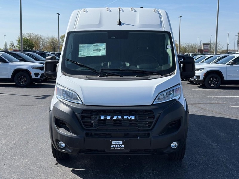 Ram ProMaster Cargo Van Vehicle Full-screen Gallery Image 9