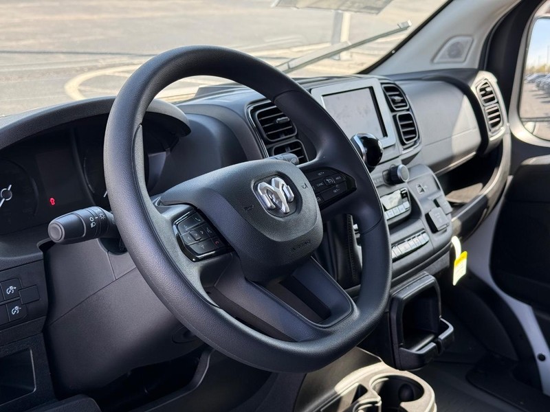 Ram ProMaster Cargo Van Vehicle Full-screen Gallery Image 19