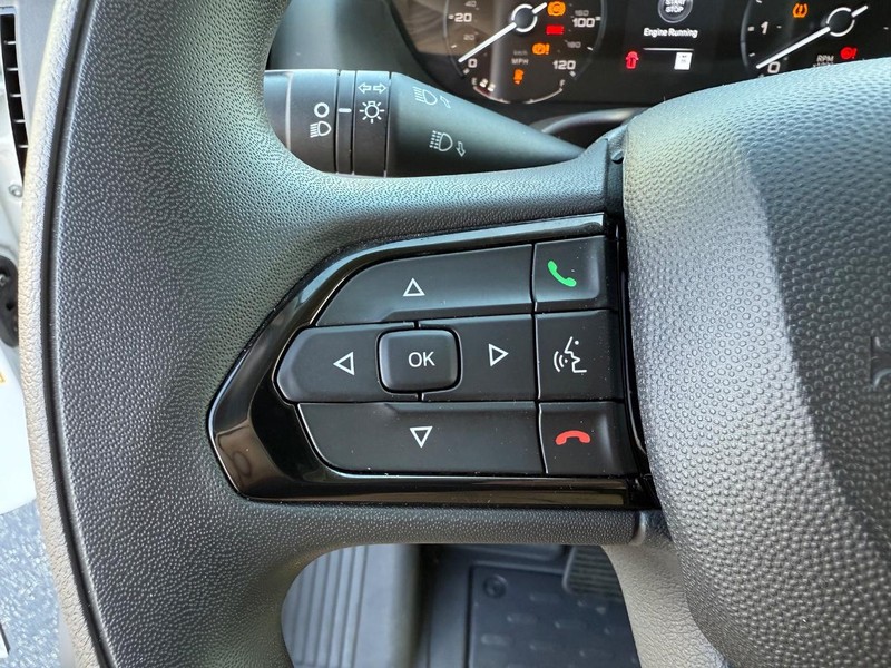 Ram ProMaster Cargo Van Vehicle Full-screen Gallery Image 20