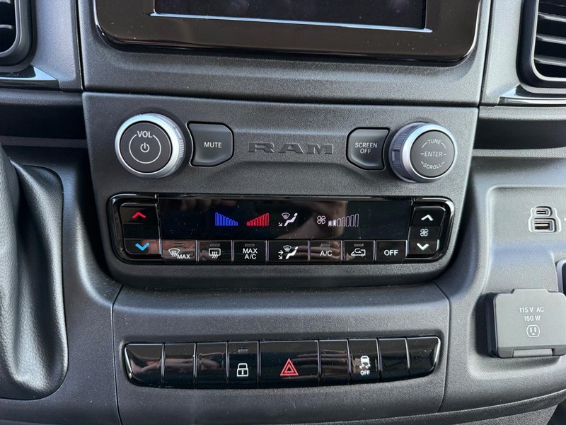 Ram ProMaster Cargo Van Vehicle Full-screen Gallery Image 25