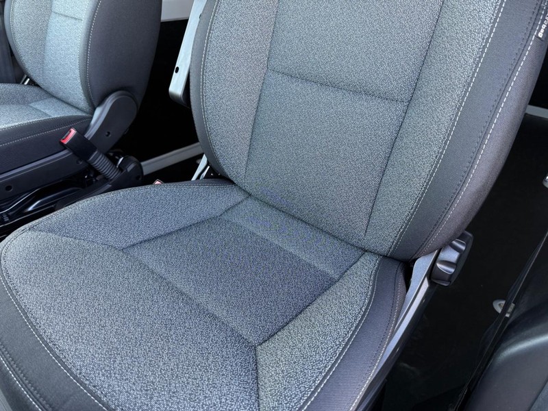 Ram ProMaster Cargo Van Vehicle Full-screen Gallery Image 30