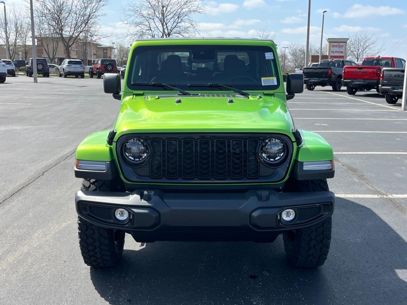 Jeep Gladiator Vehicle Full-screen Gallery Image 10