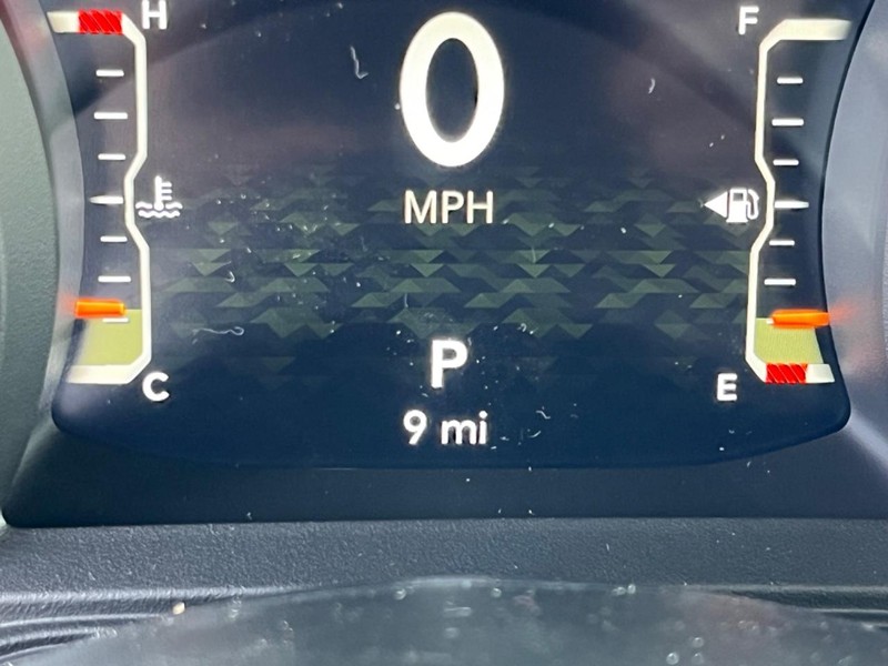 Jeep Gladiator Vehicle Full-screen Gallery Image 30