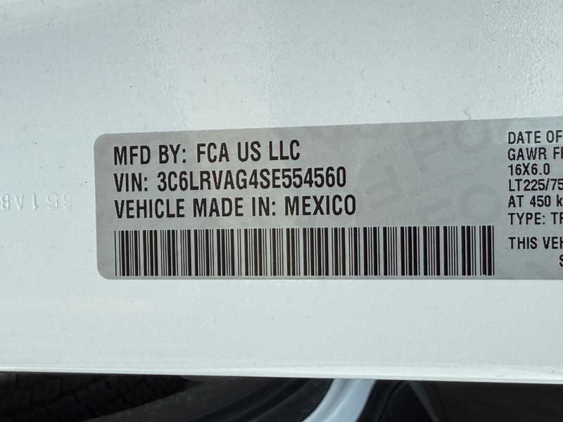 Ram ProMaster Cargo Van Vehicle Full-screen Gallery Image 35