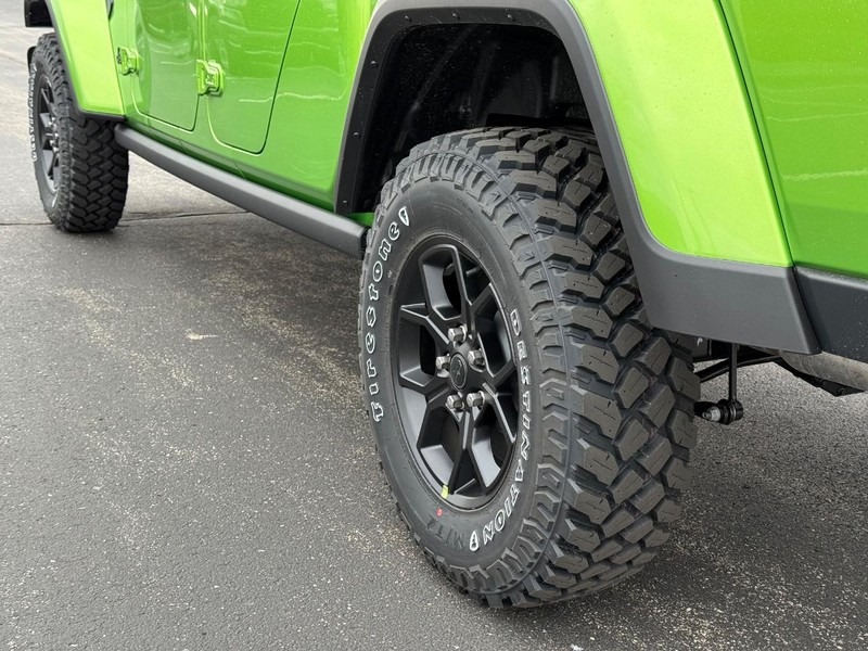 Jeep Gladiator Vehicle Full-screen Gallery Image 6