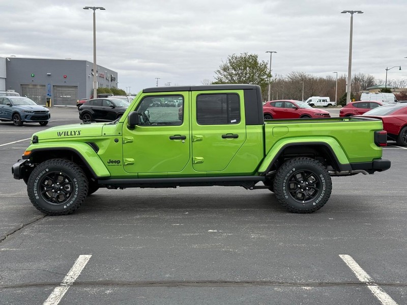 Jeep Gladiator Vehicle Full-screen Gallery Image 8