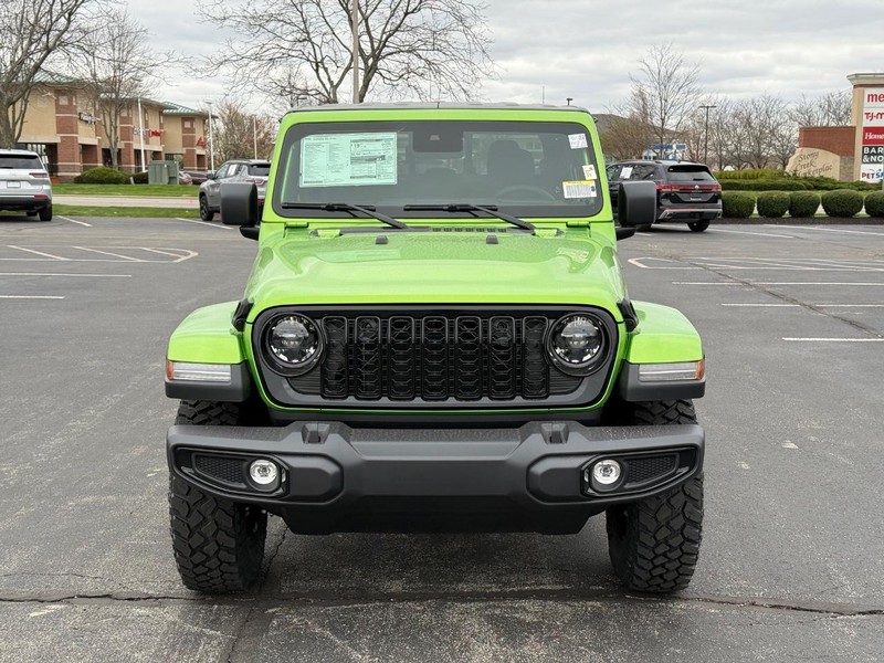 Jeep Gladiator Vehicle Full-screen Gallery Image 10