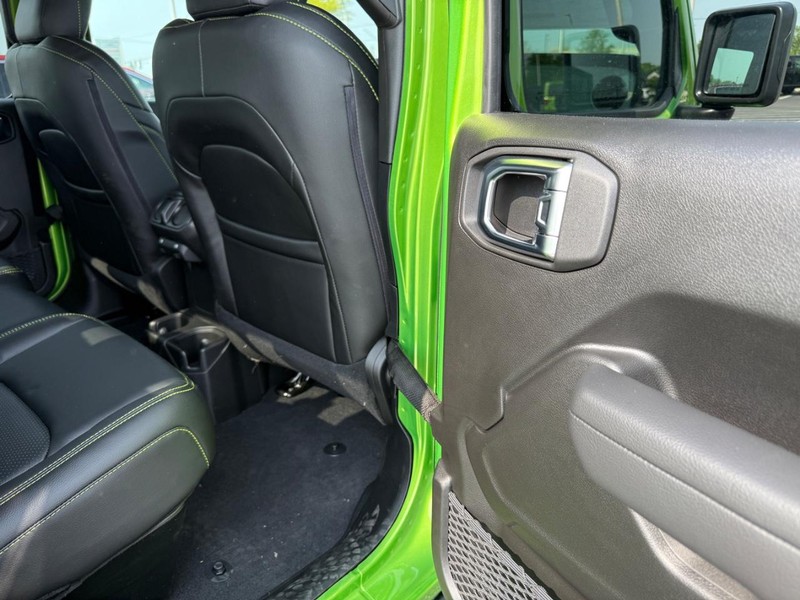 Jeep Gladiator Vehicle Full-screen Gallery Image 14