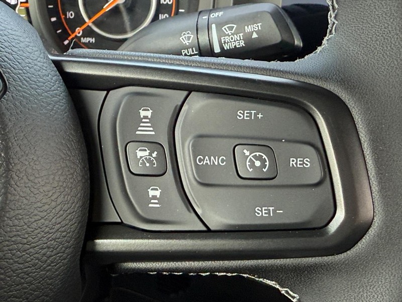 Jeep Gladiator Vehicle Full-screen Gallery Image 20