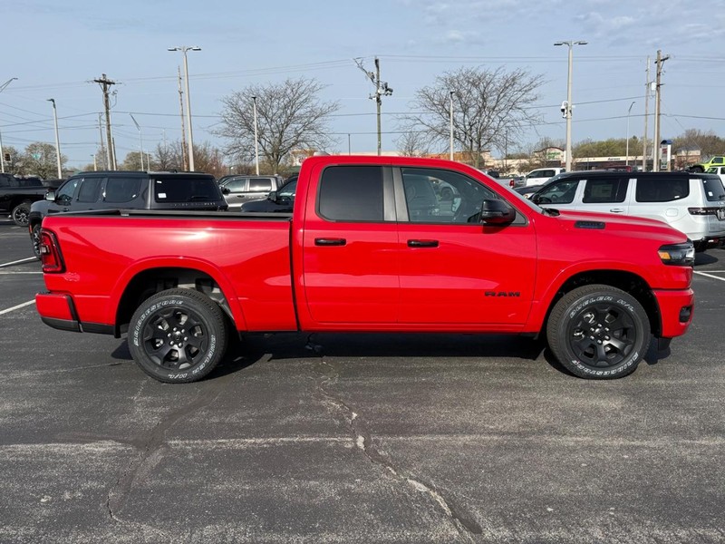 Ram 1500 Vehicle Full-screen Gallery Image 2