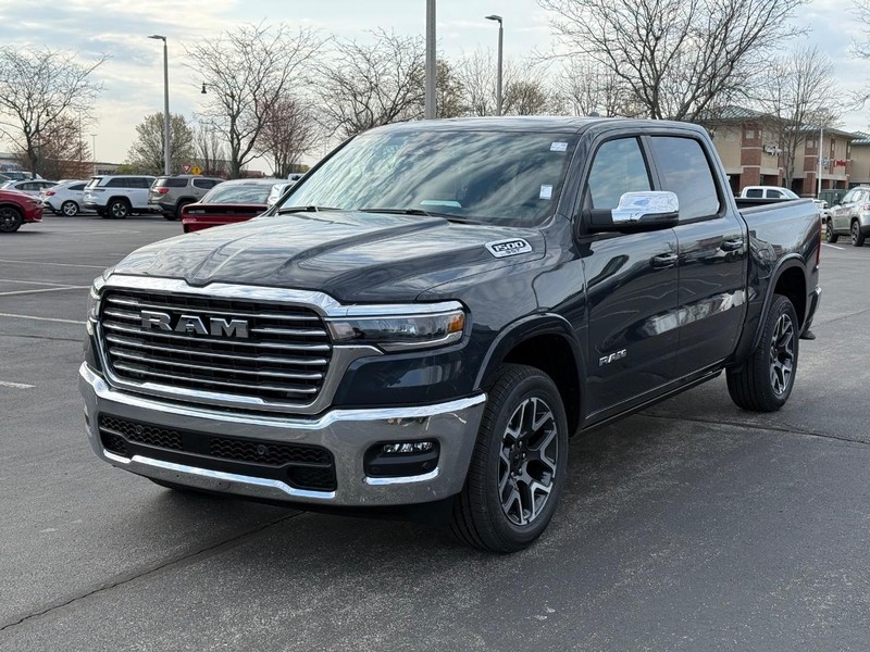 Ram 1500 Vehicle Full-screen Gallery Image 8