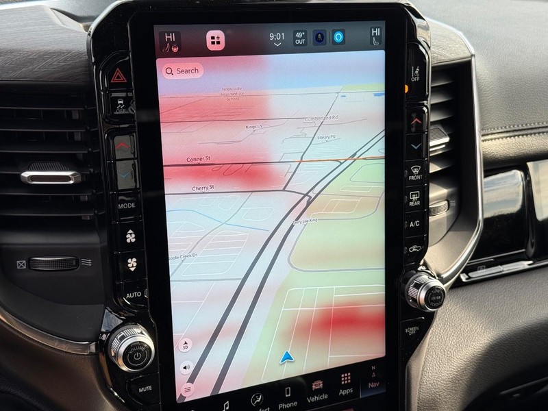 Ram 1500 Vehicle Full-screen Gallery Image 23