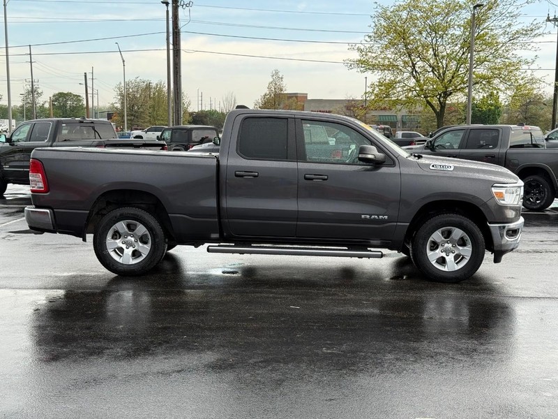 Ram 1500 Vehicle Full-screen Gallery Image 2