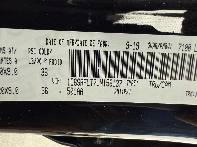 Ram 1500 Vehicle Full-screen Gallery Image 32