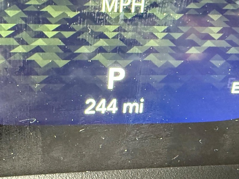 Jeep Wrangler Vehicle Full-screen Gallery Image 30