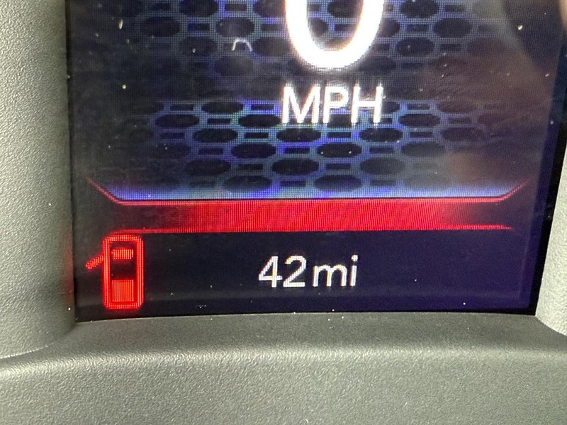 Ram 1500 Vehicle Full-screen Gallery Image 31