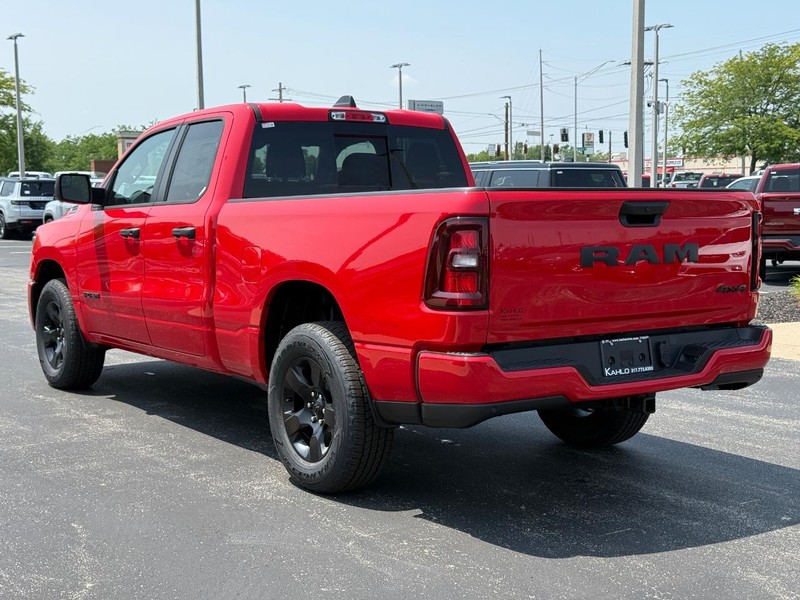 Ram 1500 Vehicle Full-screen Gallery Image 5