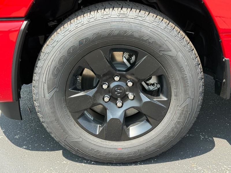 Ram 1500 Vehicle Full-screen Gallery Image 8