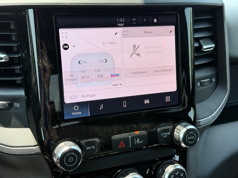 Ram 1500 Vehicle Full-screen Gallery Image 22