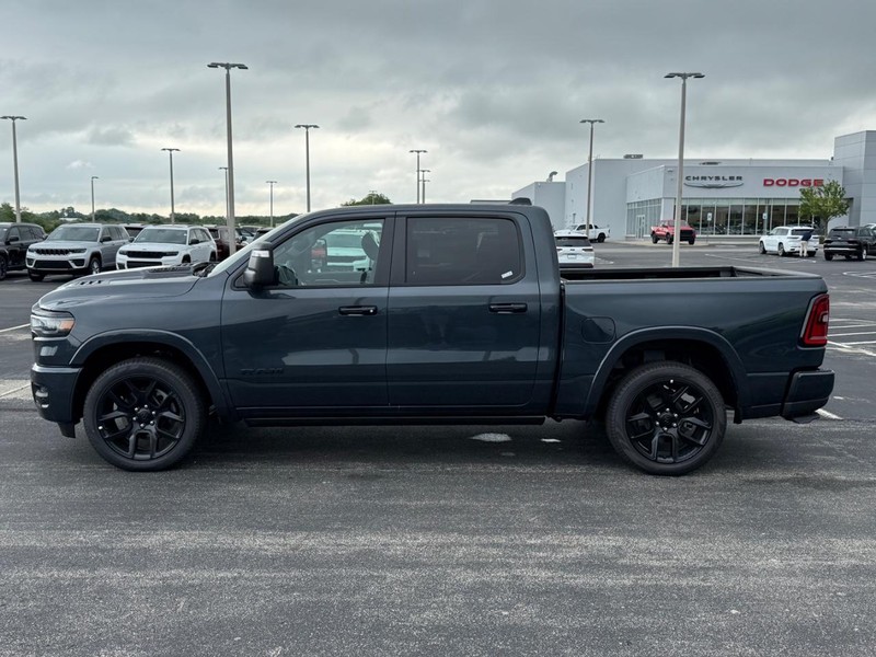 Ram 1500 Vehicle Full-screen Gallery Image 8