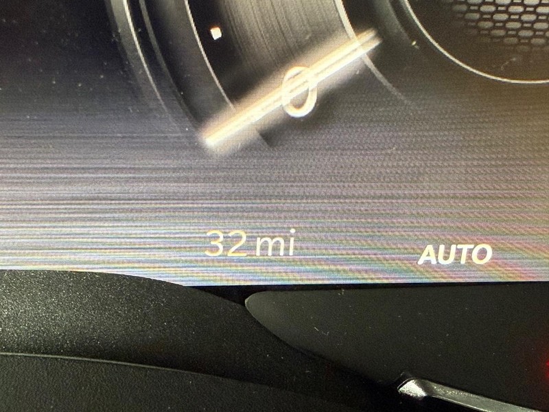 Ram 1500 Vehicle Full-screen Gallery Image 28