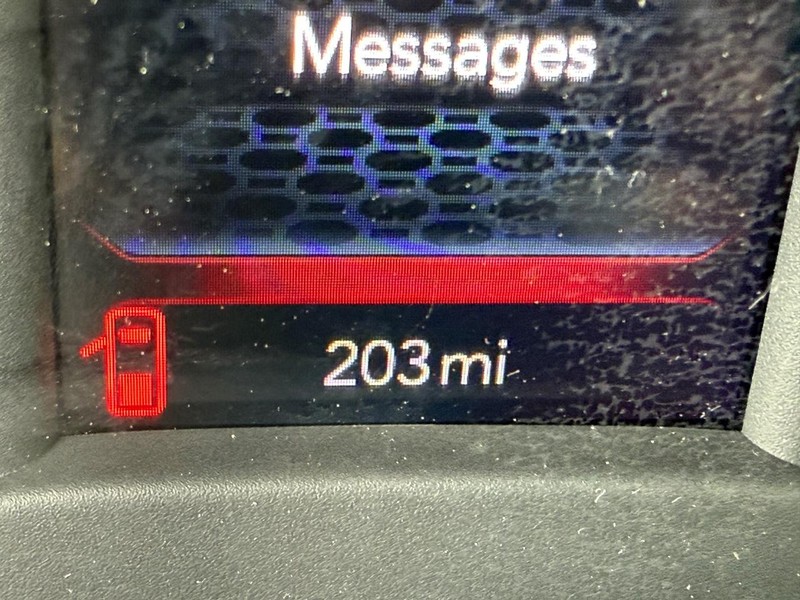 Ram 1500 Vehicle Full-screen Gallery Image 31