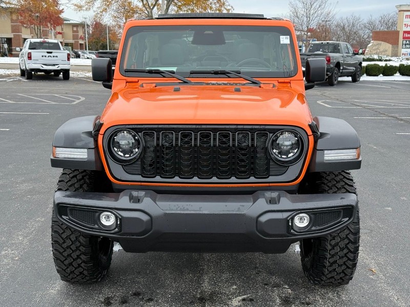 Jeep Wrangler Vehicle Full-screen Gallery Image 10