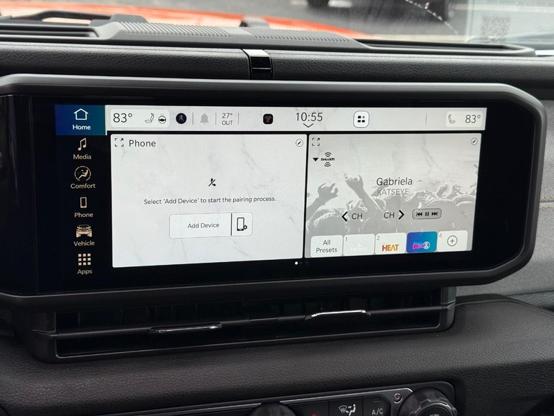 Jeep Wrangler Vehicle Full-screen Gallery Image 25