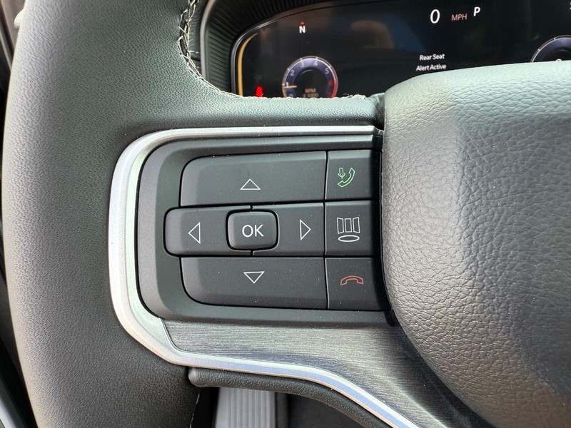 Jeep Wagoneer L Vehicle Full-screen Gallery Image 23